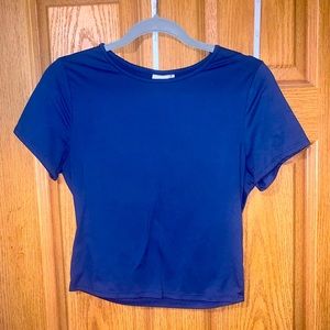 size medium fitted crop top